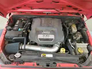 2013 Jeep Wrangler Unlimited Sport z VIN 1C4HJWDG5DL597192, wystawiony jako Copart lot #57300535 z przebiegiem 194 719 mil mil oraz Tytuł czysty. Historia ofert i sprzedaży dostępna na DreamBid. Obrazek 11.