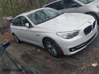 2016 BMW 5 Series Gran Turismo 535i with VIN WBA5M2C58GG499142, listed as a IAAI auction lot 41950060 with 99,812 mi miles. Bid and sale history available at carsss.com. Image 1.