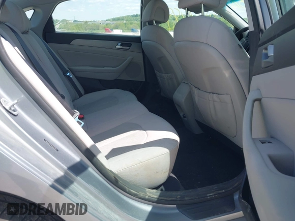 2015 Hyundai Sonata 2.4L SE with VIN 5NPE24AF0FH222804, listed as a IAAI auction lot 42188889 with 131,768 mi miles. Bid and sale history available at carsss.com. Image 8.