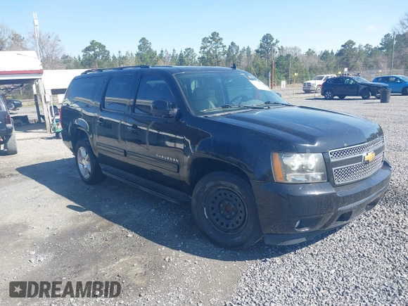2011 Chevrolet Suburban LT with VIN 1GNSCJE06BR402433, listed as a IAAI auction lot 41819335 with 203,335 mi miles. Bid and sale history available at carsss.com. Image 1.