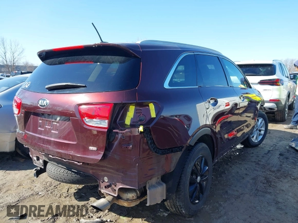 2017 Kia Sorento LX with VIN 5XYPGDA34HG252088, listed as a IAAI auction lot 41786637 with 91,301 mi miles. Bid and sale history available at carsss.com. Image 4.