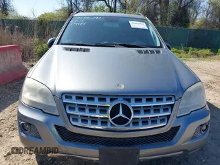 2010 Mercedes-Benz M 350 with VIN 4JGBB8GBXAA605448, listed as a IAAI auction lot 42062922 with 84,529 mi miles and . Bid and sale history available at DreamBid. Image 6.