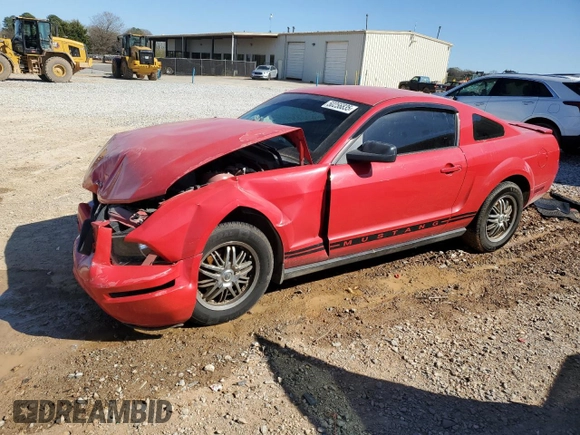 2007 Ford Mustang Deluxe z VIN 1ZVFT80N175200987, wystawiony jako Copart lot #50256835 z przebiegiem Nie podano mil oraz Szkoda całkowita • Salvage title. Historia ofert i sprzedaży dostępna na DreamBid. Obrazek 1.