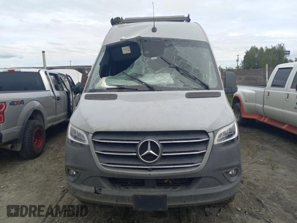 2021 Mercedes-Benz Sprinter with VIN W1W4DCHY5MT051536, listed as a Copart auction lot 78550074 with 38,660 mi miles and Salvage Title. Bid and sale history available at DreamBid. Image 5.