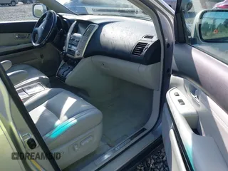 2008 Lexus RX with VIN 2T2HK31U38C069679, listed as a IAAI auction lot 42119684 with 134,196 mi miles. Bid and sale history available at carsss.com. Image 5.