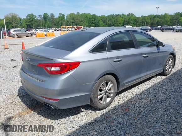 2015 Hyundai Sonata SE with VIN 5NPE24AF8FH118366, listed as a IAAI auction lot 42086388 with 179,499 mi miles and . Bid and sale history available at carsss.com. Image 4.