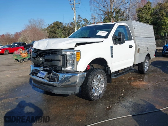 2017 Ford F-250 XLT с VIN 1FTBF2B68HED91160, выставлен на аукционе IAAI как лот 41769830 с пробегом 113 173 миль миль и . История ставок и продаж доступна на DreamBid. Изображение 17.