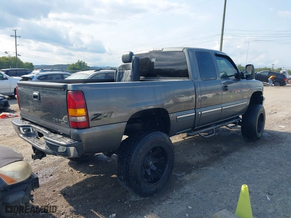 2001 Chevrolet Silverado 1500 LT with VIN 1GCEK19T91Z248375, listed as a IAAI auction lot 40061304 with 1 mi miles. Bid and sale history available at carsss.com. Image 4.