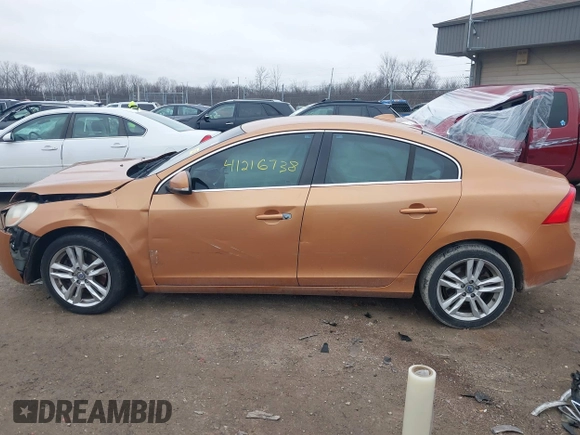 2012 Volvo S60 T5 z VIN YV1622FS8C2128644, wystawiony jako IAAI lot #41216738 z przebiegiem 189 651 mil mil oraz . Historia ofert i sprzedaży dostępna na DreamBid. Obrazek 15.