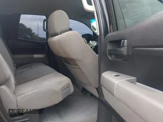 2008 Toyota Tundra z VIN 5TBBV54168S522904, wystawiony jako IAAI lot #42144836 z przebiegiem 190 610 mil mil oraz . Historia ofert i sprzedaży dostępna na DreamBid. Obrazek 8.