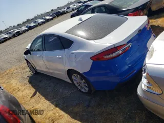 2020 Ford Fusion SE z VIN 3FA6P0LU6LR216269, wystawiony jako Copart lot #68509044 z przebiegiem 60 556 mil mil oraz Szkoda całkowita • Salvage title. Historia ofert i sprzedaży dostępna na DreamBid. Obrazek 2.
