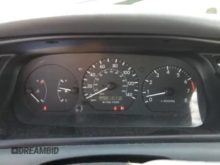 2000 Toyota Camry CE z VIN 4T1BG22KXYU995174, wystawiony jako Copart lot #50632255 z przebiegiem 181 584 mil mil oraz Czysty tytuł • Clean title. Historia ofert i sprzedaży dostępna na DreamBid. Obrazek 9.