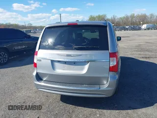 2016 Chrysler Town & Country Touring with VIN 2C4RC1BG5GR175293, listed as a IAAI auction lot 41985609 with 154,638 mi miles. Bid and sale history available at carsss.com. Image 16.