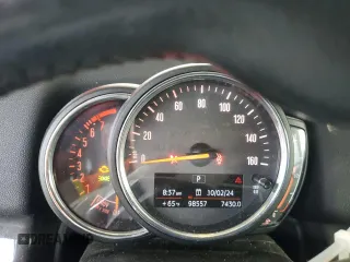 2019 MINI Countryman Cooper with VIN WMZYS7C5XK3F46256, listed as a Copart auction lot 72458884 with 98,557 mi miles and Salvage Title. Bid and sale history available at carsss.com. Image 9.