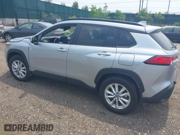 2024 Toyota Corolla Cross LE with VIN 7MUBAABGXRV110138, listed as a IAAI auction lot 42434214 with 8,185 mi miles and . Bid and sale history available at DreamBid. Image 3.