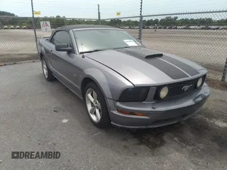 2007 Ford Mustang GT Deluxe with VIN 1ZVHT85HX75217623, listed as a IAAI auction lot 42765903 with 122,420 mi miles and . Bid and sale history available at DreamBid. Image 1.