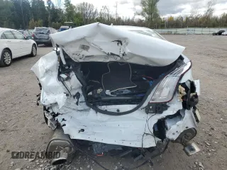 2018 Jaguar XJ Portfolio with VIN SAJWJ2GD1J8W13812, listed as a Copart auction lot 76260534 with Not Provided miles and Salvage Title. Bid and sale history available at DreamBid. Image 6.