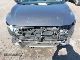 2020 Nissan Sentra SR z VIN 3N1AB8DVXLY262821, wystawiony jako IAAI lot #42085696 z przebiegiem 102 191 mil mil oraz . Historia ofert i sprzedaży dostępna na DreamBid. Obrazek 12.