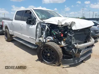 2020 Ford F-250 XL z VIN 1FT7W2BT2LED04826, wystawiony jako IAAI lot #42442489 z przebiegiem 140 668 mil mil oraz . Historia ofert i sprzedaży dostępna na DreamBid. Obrazek 1.