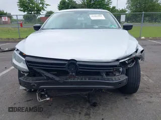 2014 Volkswagen Jetta S z VIN 3VW2K7AJ7EM217758, wystawiony jako IAAI lot #42461868 z przebiegiem 141 962 mil mil oraz . Historia ofert i sprzedaży dostępna na DreamBid. Obrazek 6.