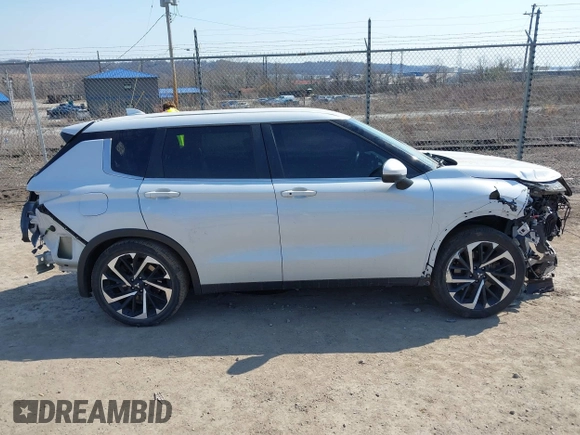 2022 Mitsubishi Outlander SE z VIN JA4J4UA80NZ033078, wystawiony jako IAAI lot #41773711 z przebiegiem 52 428 mil mil oraz . Historia ofert i sprzedaży dostępna na DreamBid. Obrazek 13.