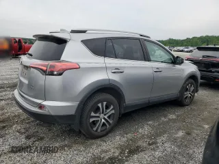 2017 Toyota RAV4 LE z VIN 2T3BFREV1HW645599, wystawiony jako Copart lot #58500105 z przebiegiem 83 266 mil mil oraz Szkoda całkowita • Salvage title. Historia ofert i sprzedaży dostępna na DreamBid. Obrazek 3.