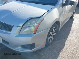 2012 Nissan Sentra SR z VIN 3N1AB6AP8CL646765, wystawiony jako IAAI lot #42283774 z przebiegiem 208 433 mil mil oraz . Historia ofert i sprzedaży dostępna na DreamBid. Obrazek 6.