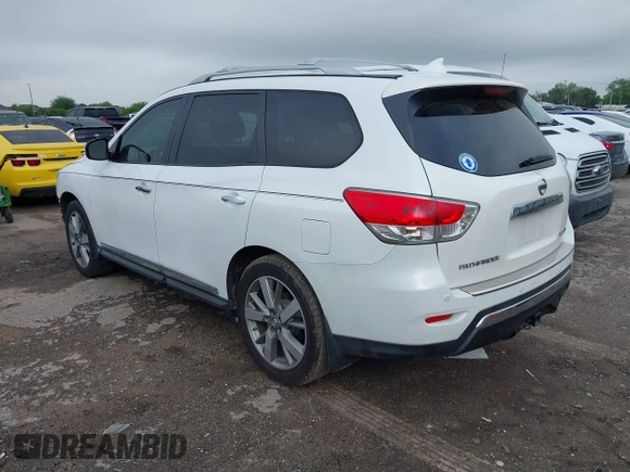 2013 Nissan Pathfinder SV with VIN 5N1AR2MNXDC664429, listed as a IAAI auction lot 41905926 with 206,027 mi miles. Bid and sale history available at carsss.com. Image 3.