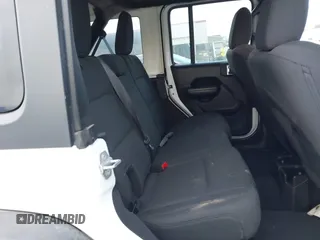2019 Jeep Wrangler Unlimited Sport S with VIN 1C4HJXDG2KW500662, listed as a IAAI auction lot 42571152 with 45,067 mi miles and . Bid and sale history available at DreamBid. Image 8.