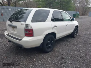 2006 Acura MDX with VIN 2HNYD18276H518463, listed as a IAAI auction lot 41958944 with 33,081 mi miles. Bid and sale history available at carsss.com. Image 4.