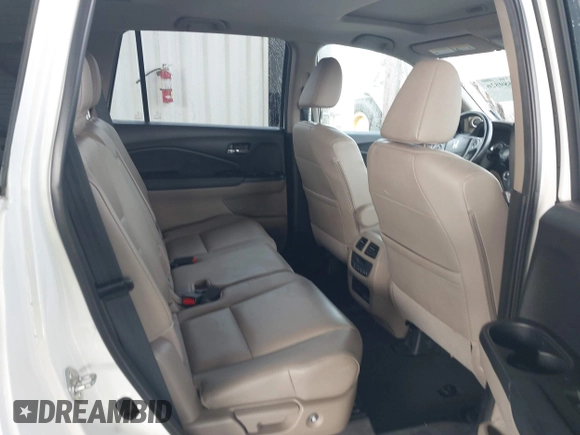 2018 Honda Pilot EX-L with VIN 5FNYF5H53JB008451, listed as a IAAI auction lot 41589526 with 69,694 mi miles. Bid and sale history available at carsss.com. Image 8.