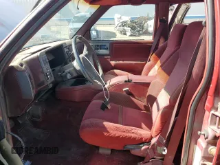 1991 Oldsmobile Bravada z VIN 1GHDT13Z0M2705443, wystawiony jako Copart lot #77072004 z przebiegiem Nie podano mil oraz Tytuł czysty. Historia ofert i sprzedaży dostępna na DreamBid. Obrazek 7.