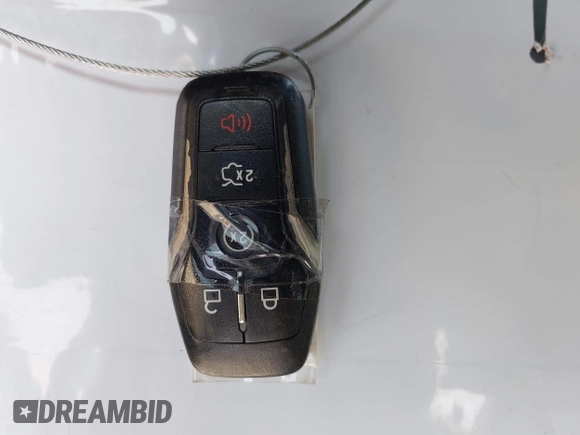 2013 Lincoln MKZ with VIN 3LN6L2G92DR827081, listed as a IAAI auction lot 42267095 with 114,564 mi miles and . Bid and sale history available at DreamBid. Image 11.