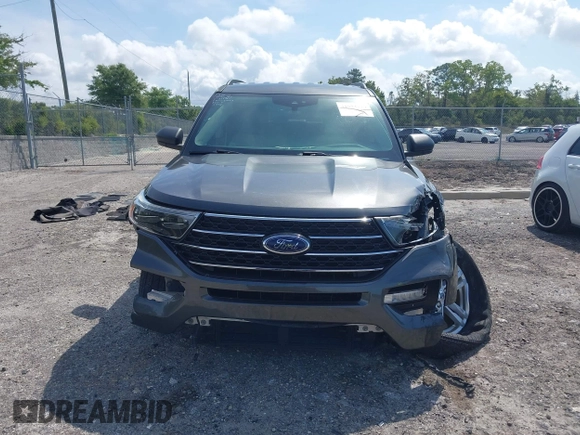 2020 Ford Explorer XLT with VIN 1FMSK7DH8LGC56664, listed as a IAAI auction lot 41934310 with 75,977 mi miles. Bid and sale history available at carsss.com. Image 12.