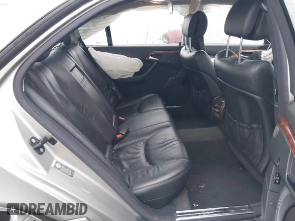 2004 Mercedes-Benz S-Class 5.0L with VIN WDBNG84J24A404189, listed as a IAAI auction lot 41337556 with 142,962 mi miles. Bid and sale history available at carsss.com. Image 8.