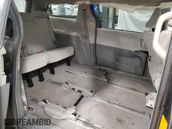 2011 Toyota Sienna LE with VIN 5TDJK3DC8BS008819, listed as a Copart auction lot 46245485 with 243,826 mi miles and Non Repairable. Bid and sale history available at carsss.com. Image 11.