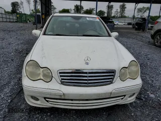 2006 Mercedes-Benz C 280 Luxury z VIN WDBRF54H66A852311, wystawiony jako Copart lot #53780605 z przebiegiem 153 275 mil mil oraz Szkoda całkowita • Salvage title. Historia ofert i sprzedaży dostępna na DreamBid. Obrazek 5.