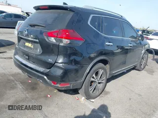 2017 Nissan Rogue SL with VIN JN8AT2MT6HW391390, listed as a IAAI auction lot 41852317 with 72,660 mi miles and . Bid and sale history available at carsss.com. Image 4.