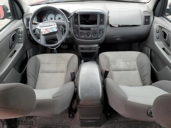 2003 Ford Escape XLS Popular with VIN 1FMYU92143KE03629, listed as a Copart auction lot 51116455 with 105,202 mi miles and Salvage Title. Bid and sale history available at carsss.com. Image 8.