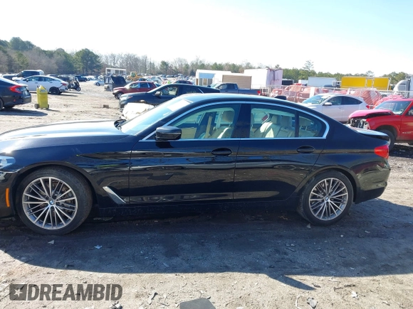 2019 BMW 5 Series 530i z VIN WBAJA5C56KWW03537, wystawiony jako IAAI lot #41430626 z przebiegiem 98 240 mil mil oraz . Historia ofert i sprzedaży dostępna na DreamBid. Obrazek 14.