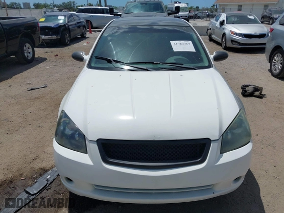 2005 Nissan Altima 2.5 S with VIN 1N4AL11EX5C323608, listed as a IAAI auction lot 41962367 with 160,026 mi miles. Bid and sale history available at carsss.com. Image 12.