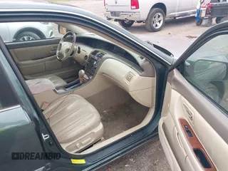 2003 Toyota Avalon XL with VIN 4T1BF28B63U294358, listed as a IAAI auction lot 42226470 with 256,405 mi miles and . Bid and sale history available at carsss.com. Image 5.