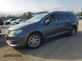 2020 Chrysler Voyager LXi z VIN 2C4RC1DG9LR256949, wystawiony jako Copart lot #44769975 z przebiegiem 182 839 mil mil oraz Czysty tytuł • Clean title. Historia ofert i sprzedaży dostępna na DreamBid. Obrazek 1.