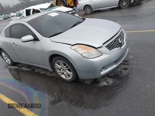 2008 Nissan Altima 3.5 SE with VIN 1N4BL24E88C184962, listed as a IAAI auction lot 41624177 with 133,587 mi miles. Bid and sale history available at carsss.com. Image 1.