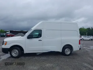 2016 Nissan NV Cargo S z VIN 1N6BF0LY2GN806750, wystawiony jako IAAI lot #42176037 z przebiegiem 173 846 mil mil oraz . Historia ofert i sprzedaży dostępna na DreamBid. Obrazek 14.