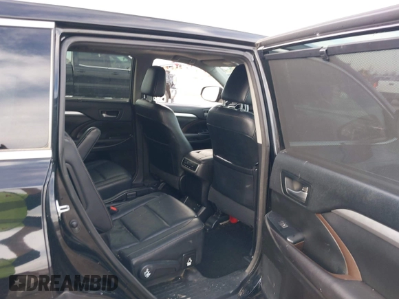2017 Toyota Highlander XLE with VIN 5TDKZRFH9HS509478, listed as a IAAI auction lot 41448617 with 131,839 mi miles and . Bid and sale history available at DreamBid. Image 8.