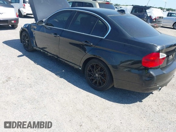 2008 BMW 3 Series 335xi with VIN WBAVD53578A284258, listed as a IAAI auction lot 42050367 with 184,998 mi miles. Bid and sale history available at carsss.com. Image 3.