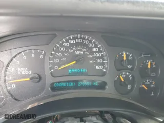 2004 Chevrolet Tahoe LT with VIN 1GNEC13Z74R250826, listed as a Copart auction lot 41990975 with 270,951 mi miles and Clean Title. Bid and sale history available at carsss.com. Image 9.