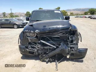 2024 Land Rover Defender X-Dynamic SE z VIN SALE27EU2R2317552, wystawiony jako Copart lot #57918485 z przebiegiem 19 517 mil mil oraz Szkoda całkowita • Salvage title. Historia ofert i sprzedaży dostępna na DreamBid. Obrazek 5.