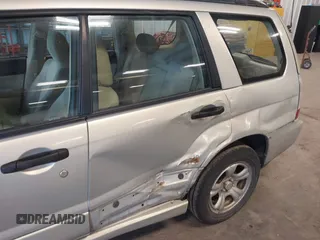 2006 Subaru Forester 2.5 X with VIN JF1SG63686H752925, listed as a IAAI auction lot 41786667 with 233,115 mi miles. Bid and sale history available at carsss.com. Image 6.